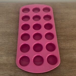 Chicago Metalic Silicone Mold for baking